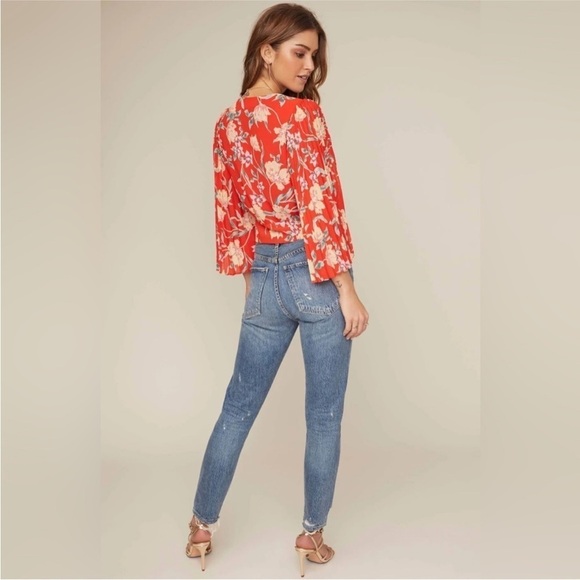 ASTR the label Pleated Sleeve Floral Wrap Top Kimono Sleeve in Red Size XS - Picture 3 of 16